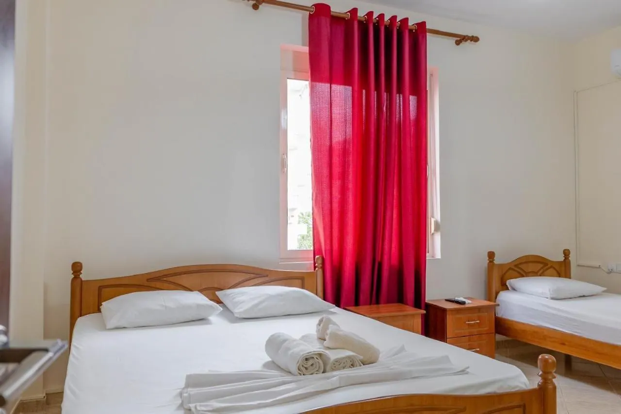 Vila Dhipali Sarandë 0*,