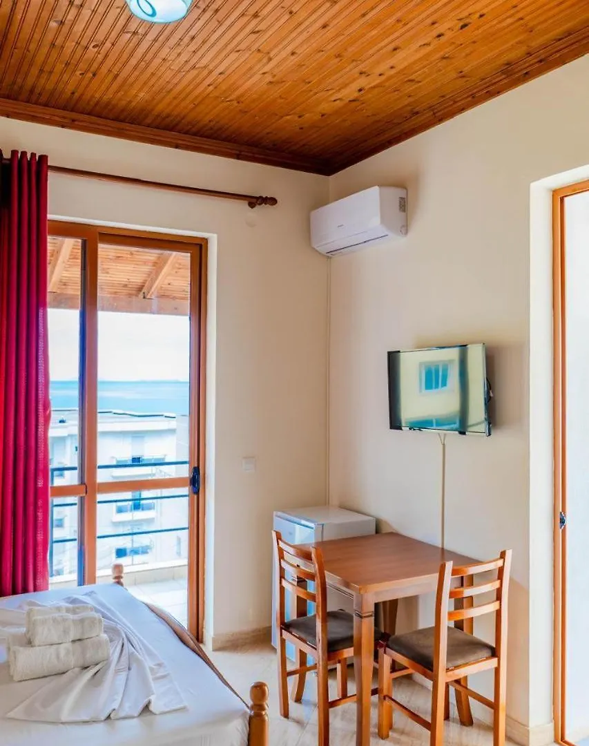 ゲストハウス Vila Dhipali Sarandë アルバニア