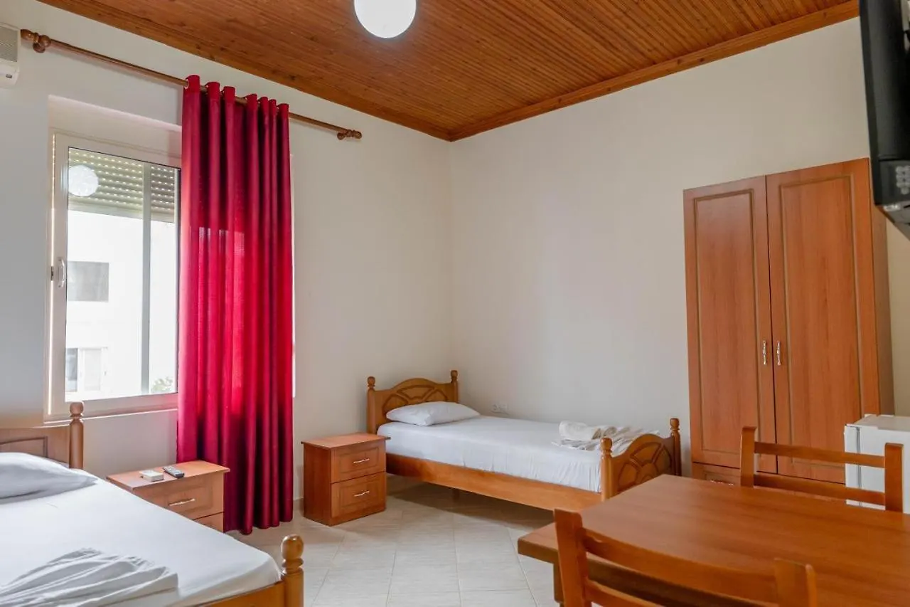 Vila Dhipali Sarandë